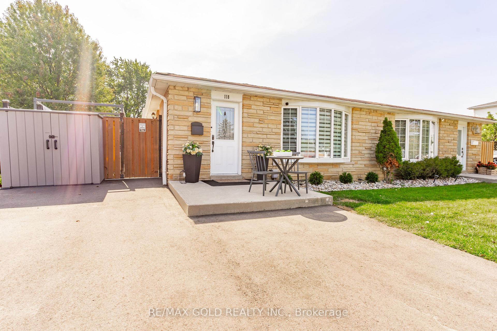 Photo 2 of 118 Fallingdale Crescent, Brampton, Southgate — HOMEH