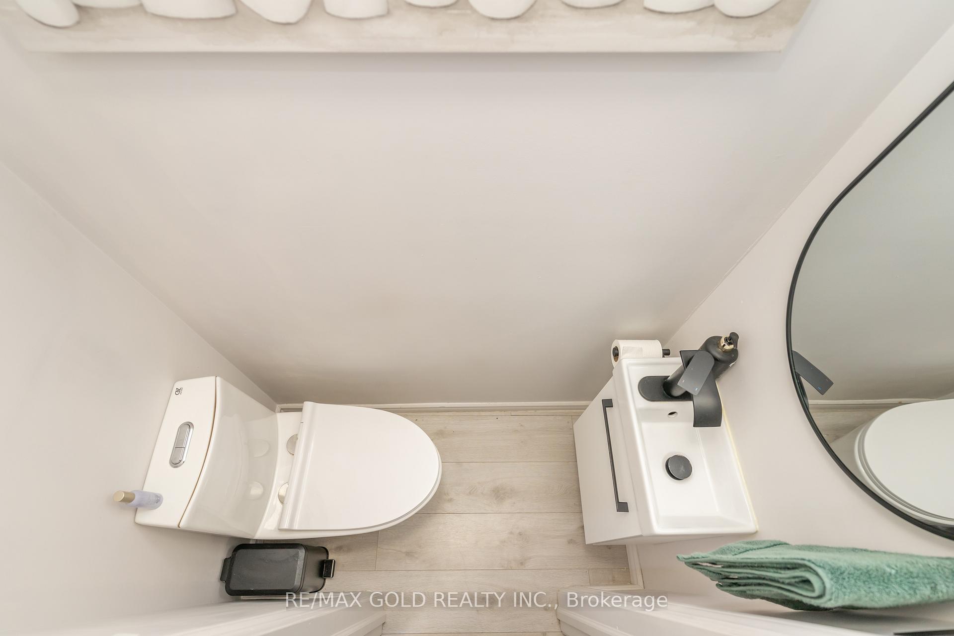 Photo 14 of 118 Fallingdale Crescent, Brampton, Southgate — HOMEH