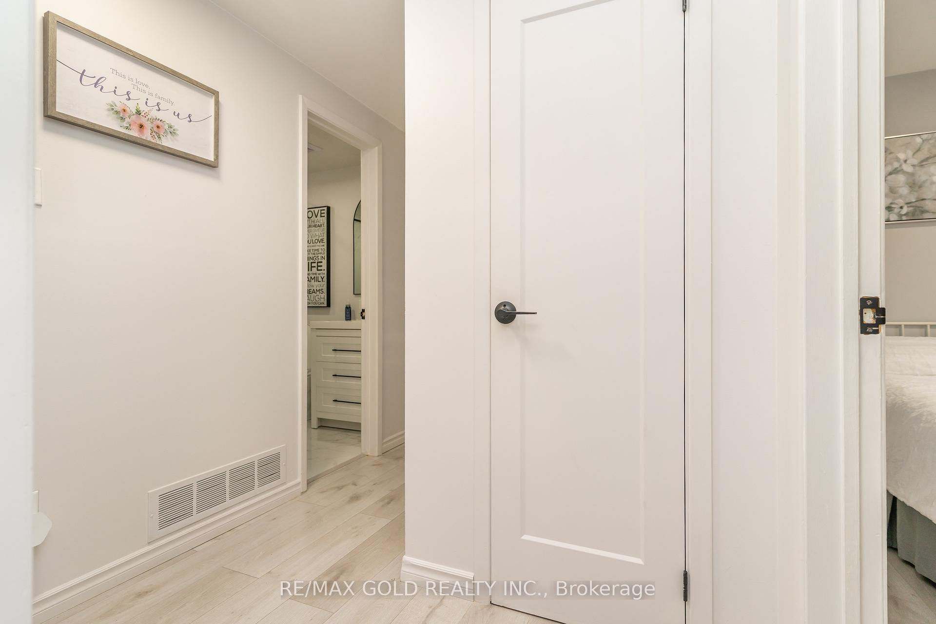 Photo 21 of 118 Fallingdale Crescent, Brampton, Southgate — HOMEH