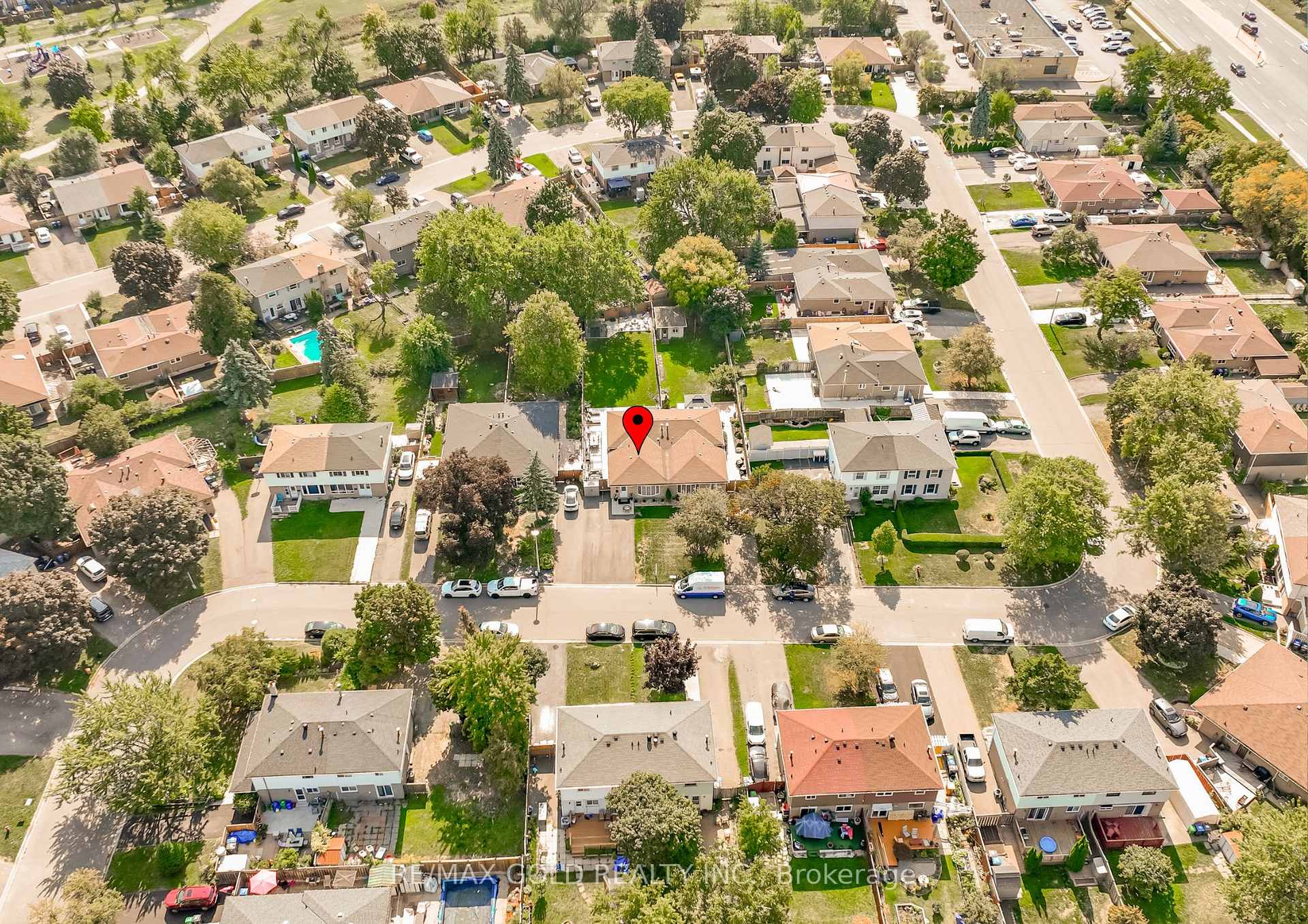 Photo 39 of 118 Fallingdale Crescent, Brampton, Southgate — HOMEH