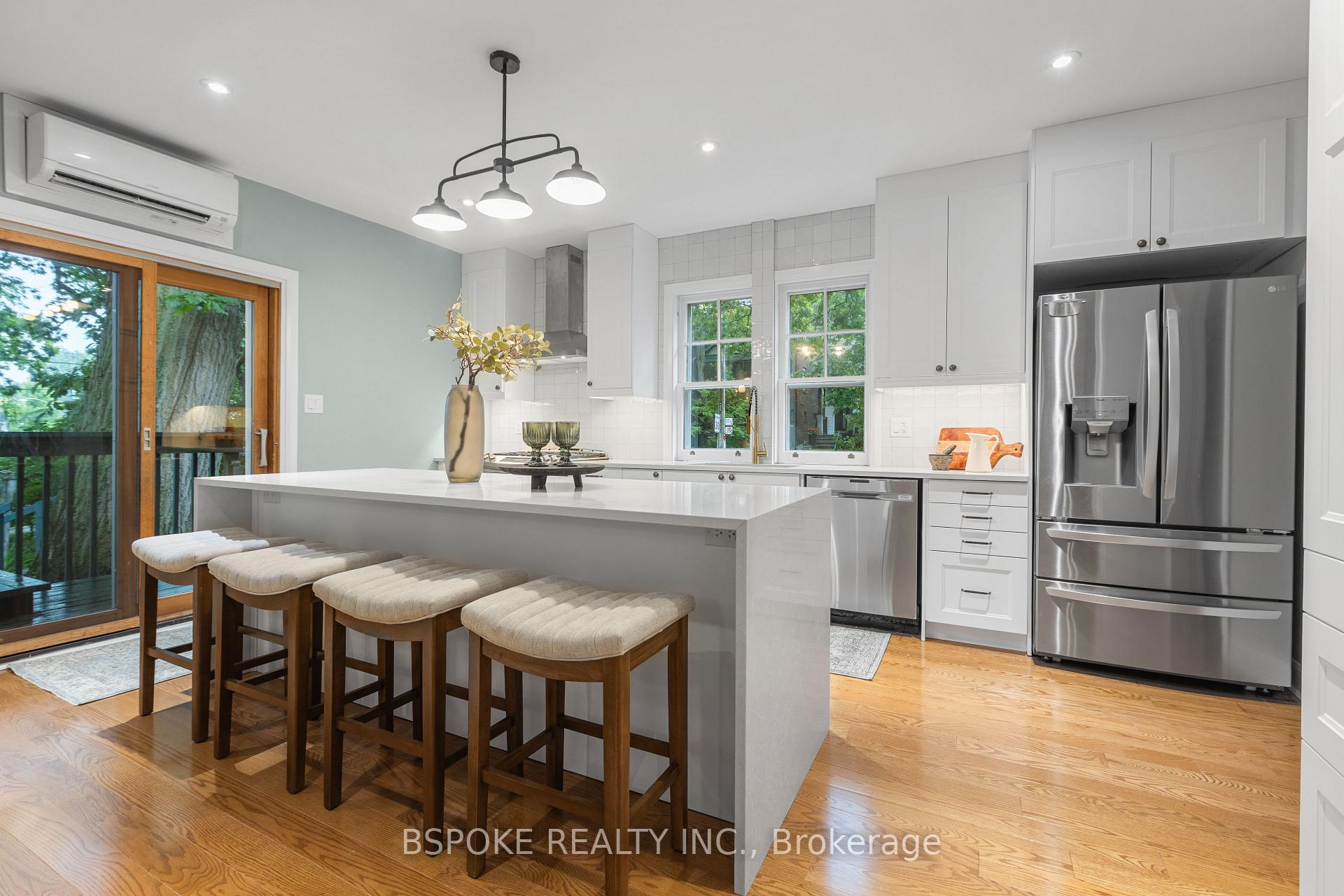 Photo 16 of 49 Williamson Road, Toronto, The Beaches — HOMEH