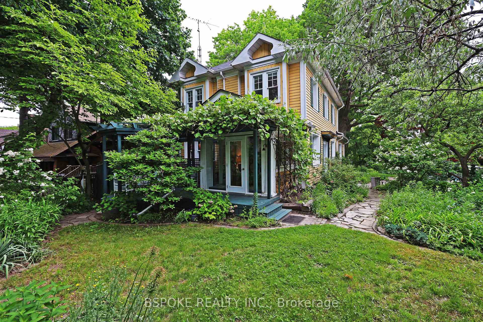 Photo 40 of 49 Williamson Road, Toronto, The Beaches — HOMEH