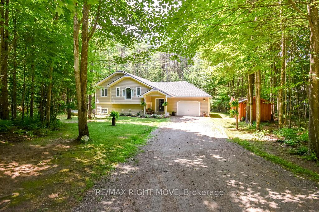 Photo 1 of 1011 Talbot Trail, Gravenhurst, Morrison — HOMEH
