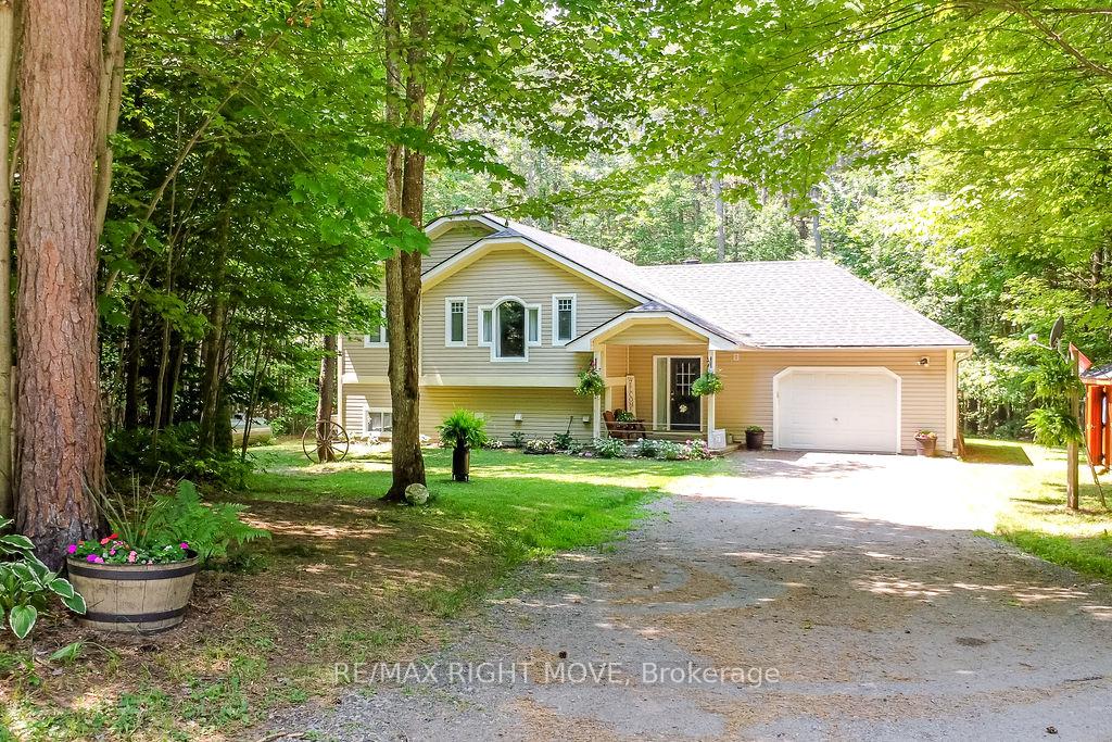 Photo 29 of 1011 Talbot Trail, Gravenhurst, Morrison — HOMEH