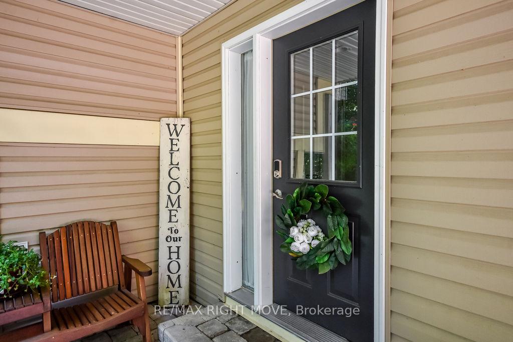 Photo 2 of 1011 Talbot Trail, Gravenhurst, Morrison — HOMEH