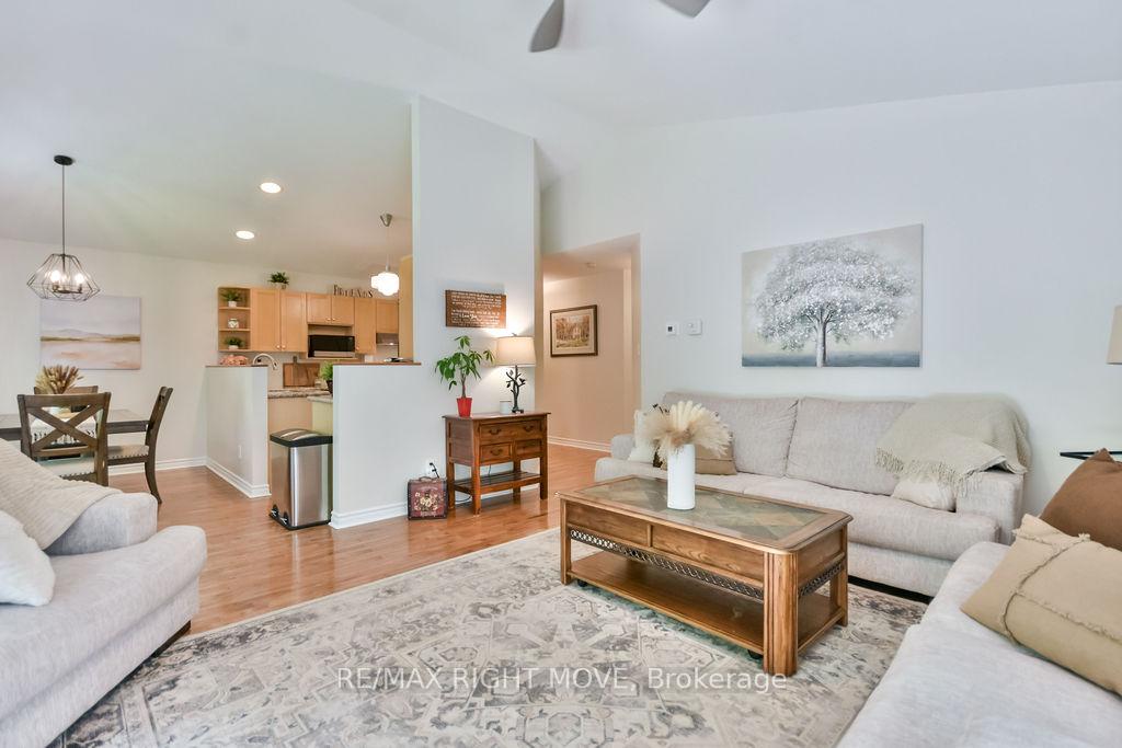 Photo 12 of 1011 Talbot Trail, Gravenhurst, Morrison — HOMEH
