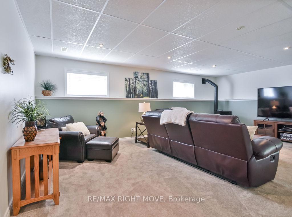 Photo 23 of 1011 Talbot Trail, Gravenhurst, Morrison — HOMEH