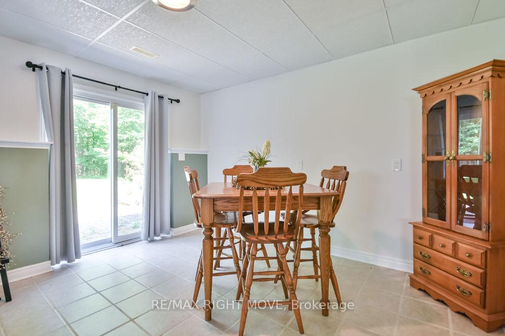 Photo 25 of 1011 Talbot Trail, Gravenhurst, Morrison — HOMEH