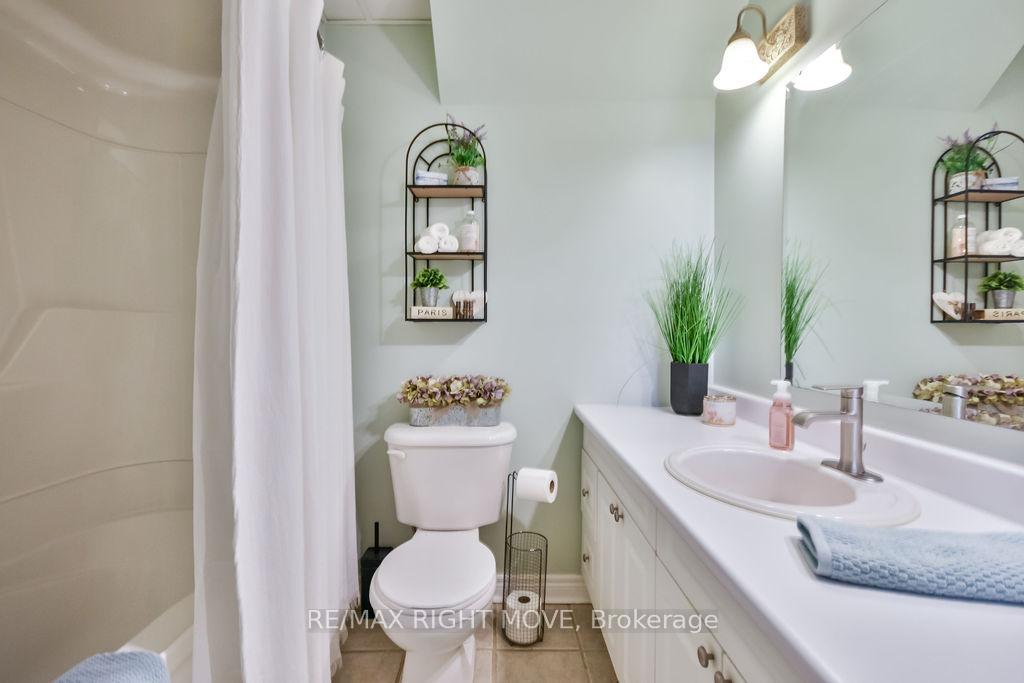 Photo 31 of 1011 Talbot Trail, Gravenhurst, Morrison — HOMEH