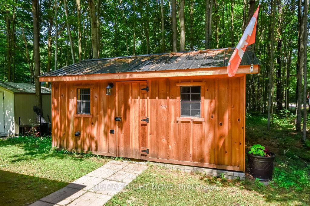 Photo 32 of 1011 Talbot Trail, Gravenhurst, Morrison — HOMEH