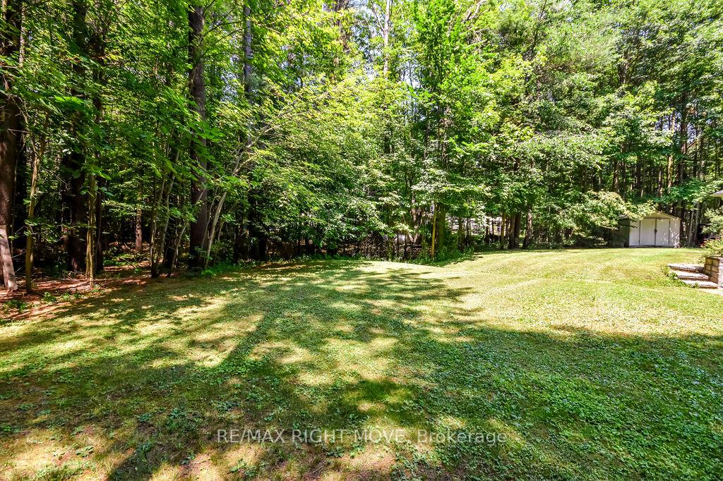 Photo 35 of 1011 Talbot Trail, Gravenhurst, Morrison — HOMEH