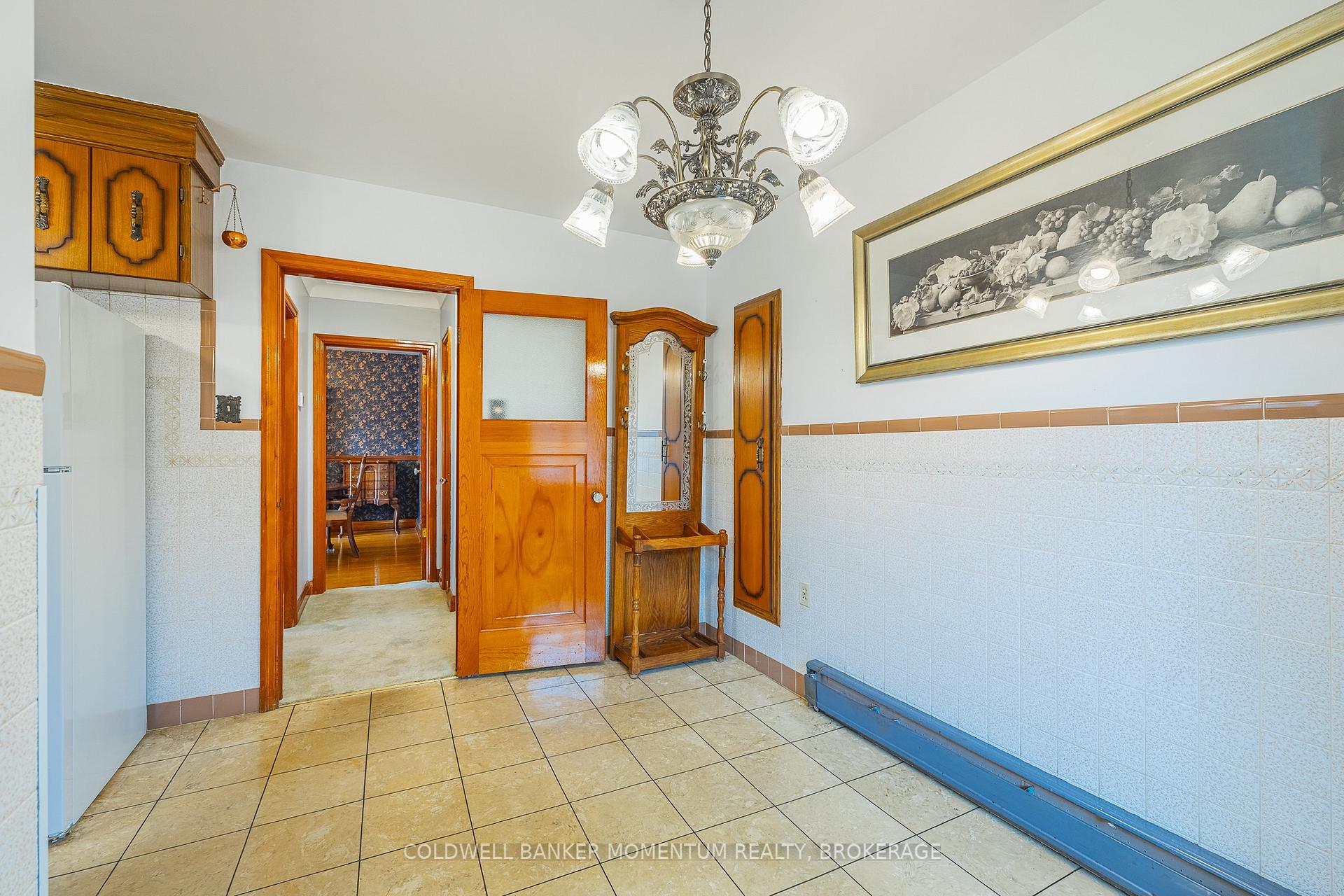 Photo 38 of 9 McDonald Avenue, Thorold, Thorold Downtown — HOMEH