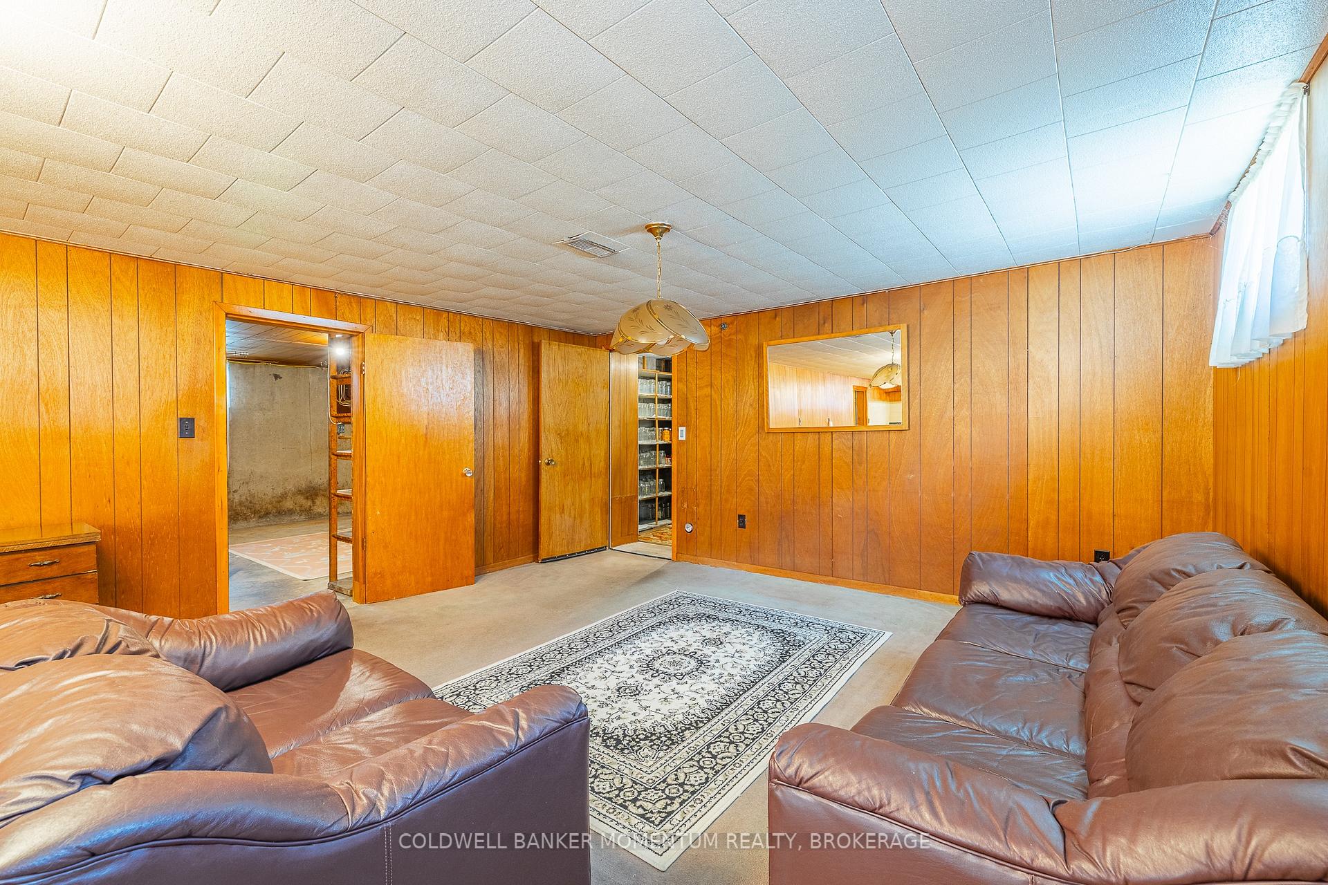 Photo 12 of 9 McDonald Avenue, Thorold, Thorold Downtown — HOMEH