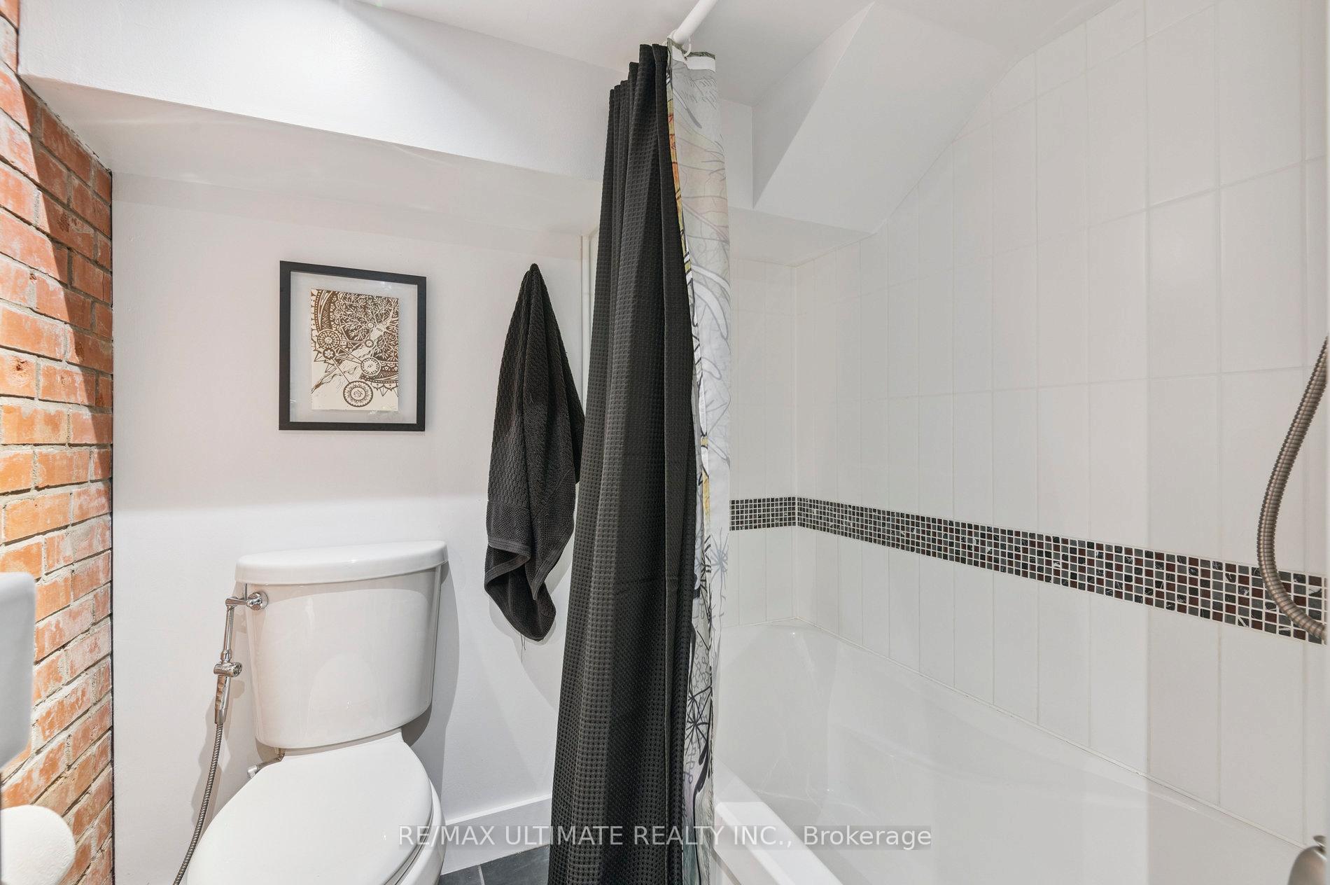 Photo 25 of 315 Cedarvale Avenue, Toronto, Woodbine-Lumsden — HOMEH