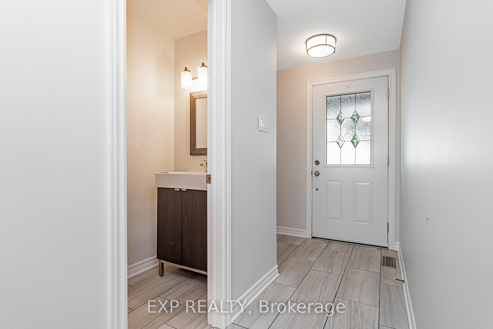 Photo 8 of 80 Coolspring Crescent, Ottawa, Borden Farm/Stewart Farm/Carleton Heights/Parkwood Hills — HOMEH