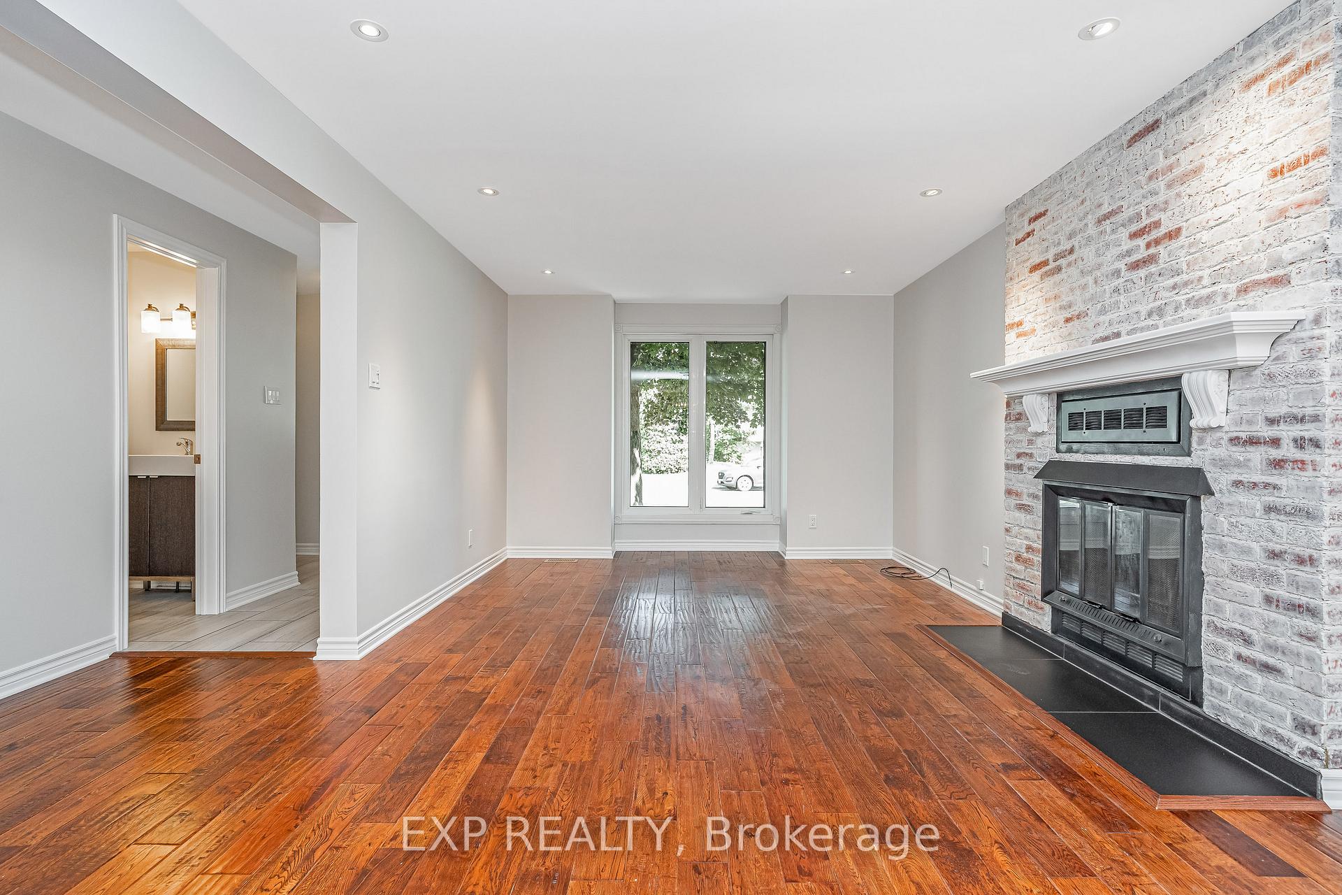 Photo 2 of 80 Coolspring Crescent, Ottawa, Borden Farm/Stewart Farm/Carleton Heights/Parkwood Hills — HOMEH