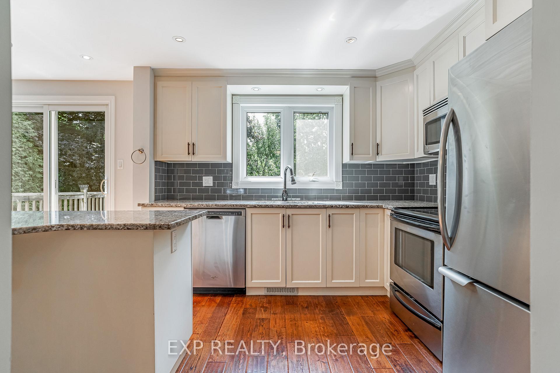 Photo 15 of 80 Coolspring Crescent, Ottawa, Borden Farm/Stewart Farm/Carleton Heights/Parkwood Hills — HOMEH