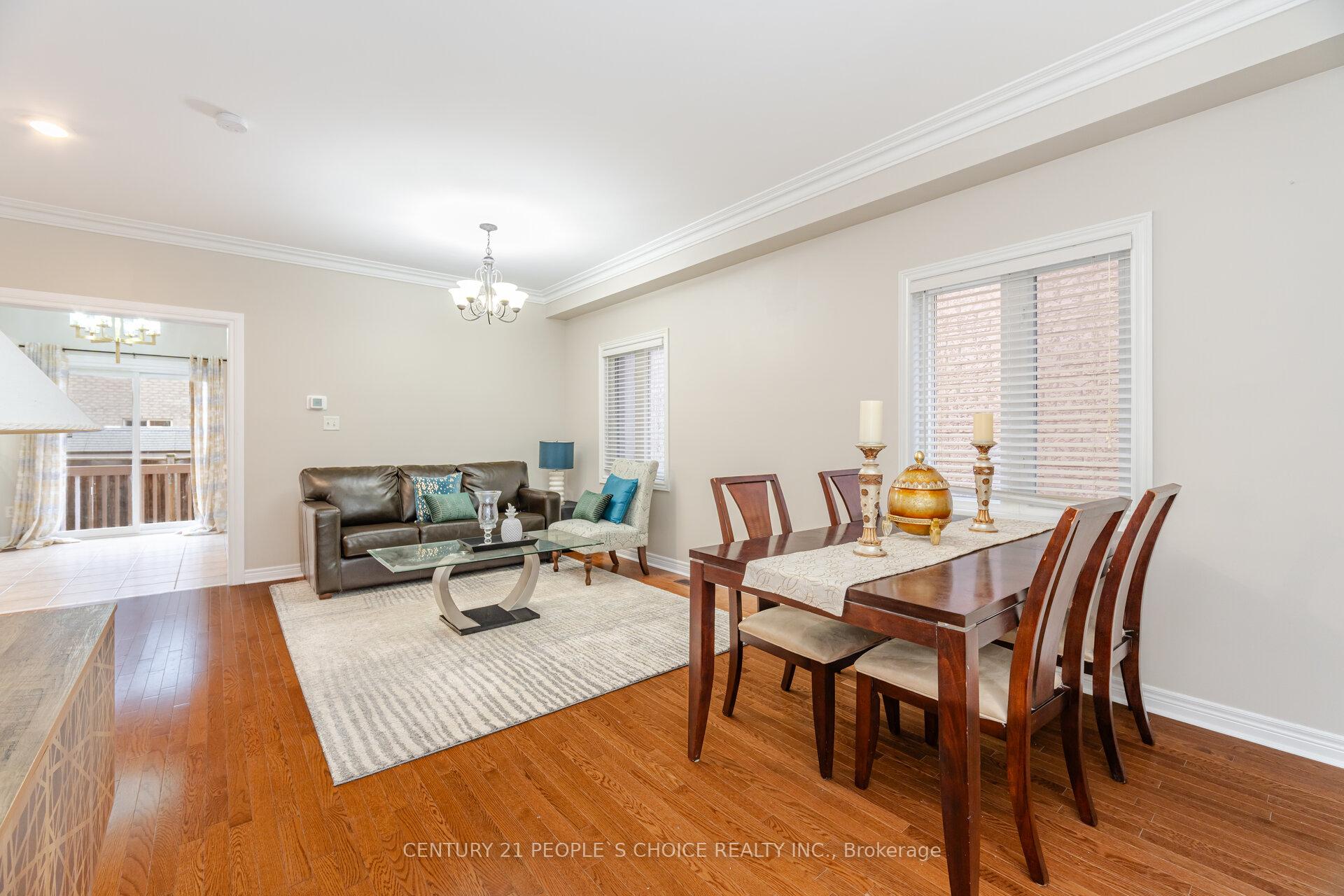 Photo 3 of 19 Frobischer Drive, Brampton, Sandringham-Wellington — HOMEH