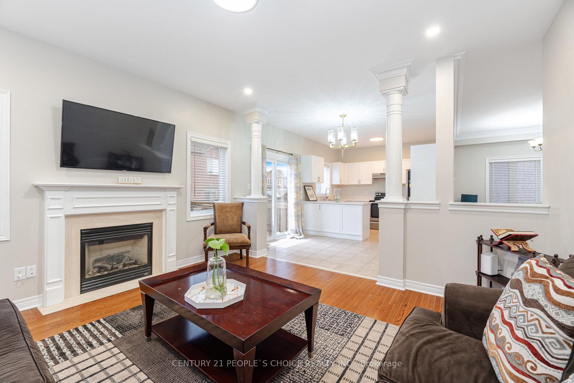 Photo 13 of 19 Frobischer Drive, Brampton, Sandringham-Wellington — HOMEH