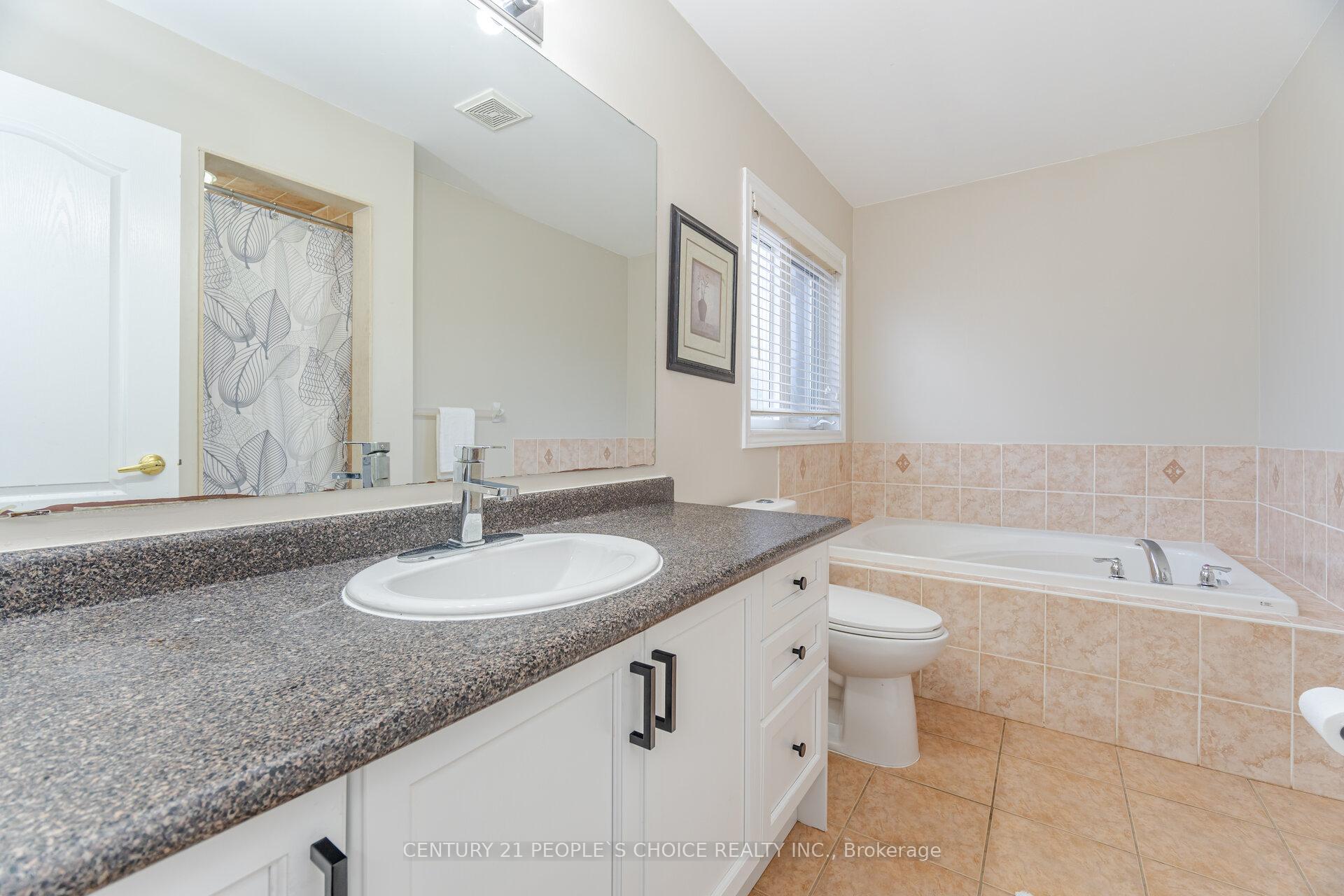 Photo 27 of 19 Frobischer Drive, Brampton, Sandringham-Wellington — HOMEH