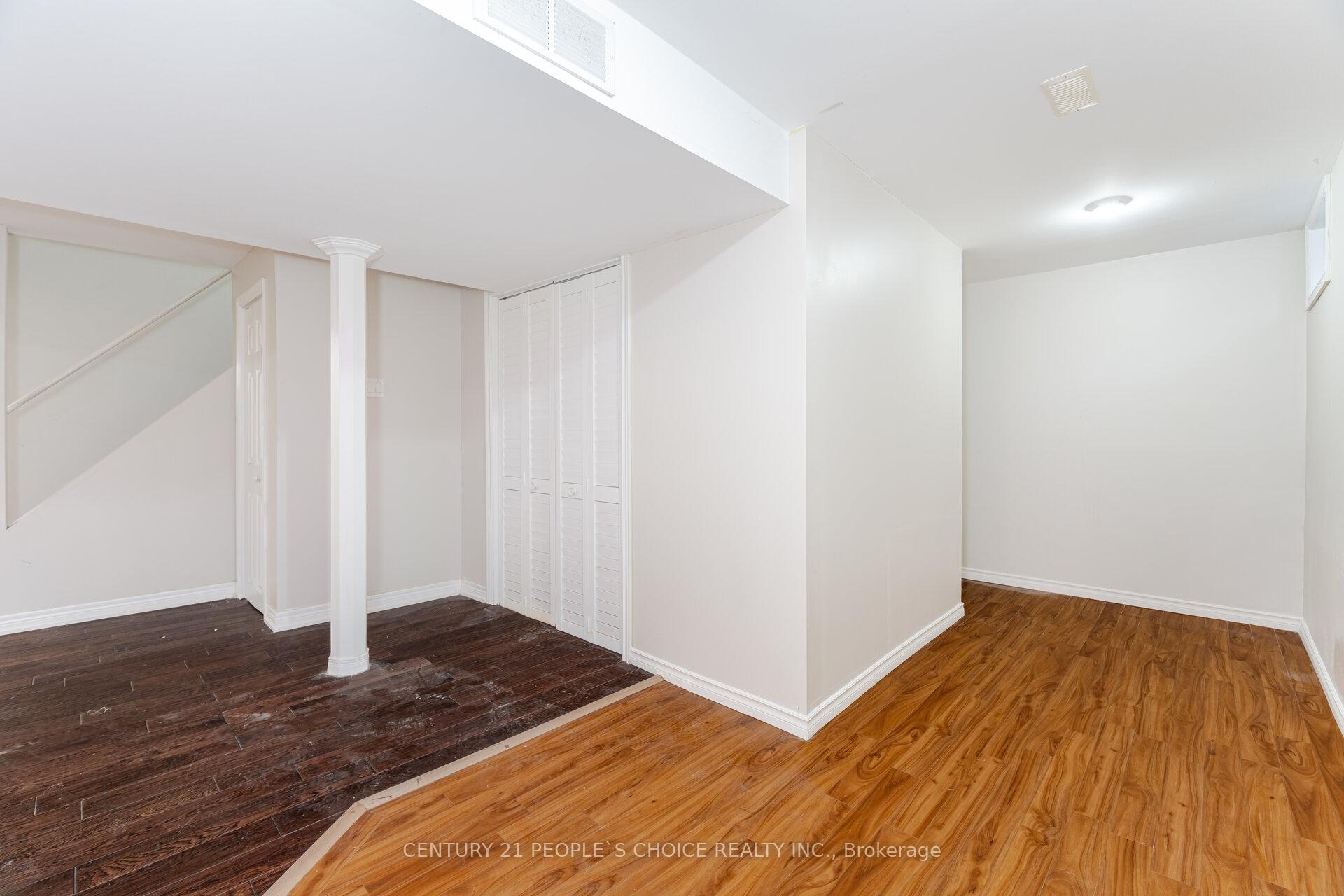 Photo 21 of 19 Frobischer Drive, Brampton, Sandringham-Wellington — HOMEH
