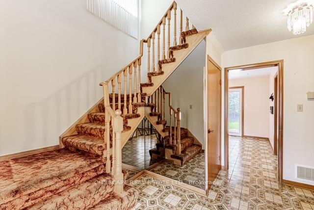 Photo 11 of 44 Pottery Crescent, Brampton, Northgate — HOMEH