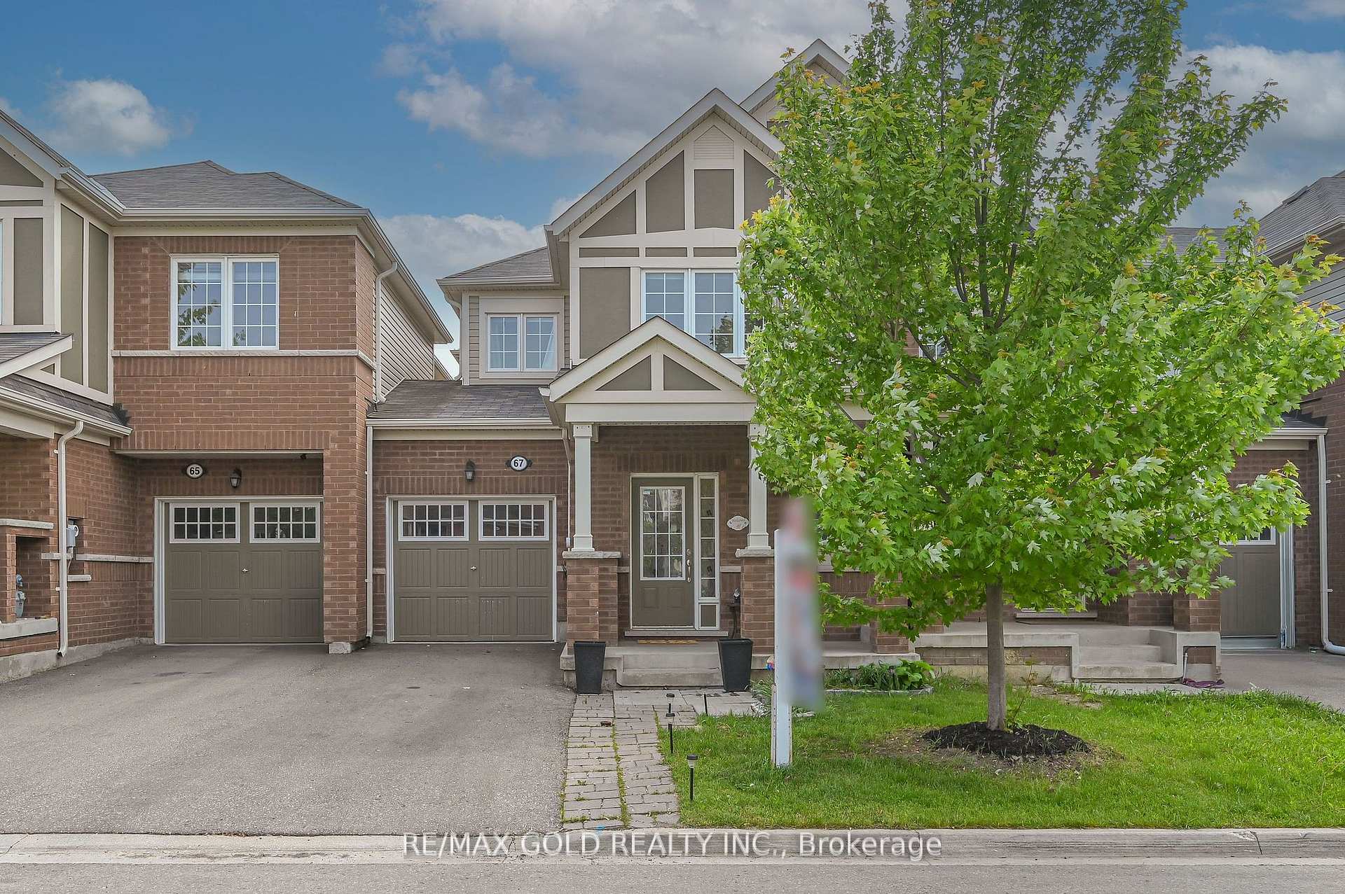 Photo 5 of 67 Rockbrook Trail, Brampton, Northwest Brampton — HOMEH