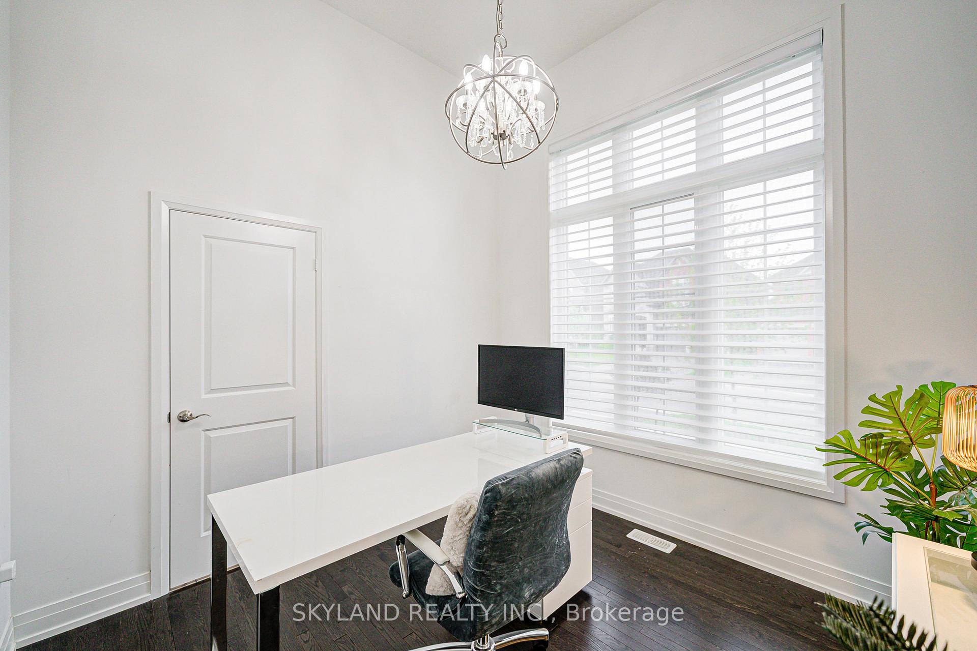 Photo 4 of 46 Beaverdams Drive, Whitby, Rural Whitby — HOMEH
