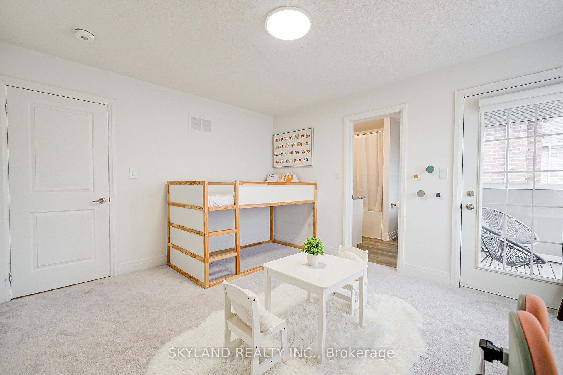 Photo 23 of 46 Beaverdams Drive, Whitby, Rural Whitby — HOMEH
