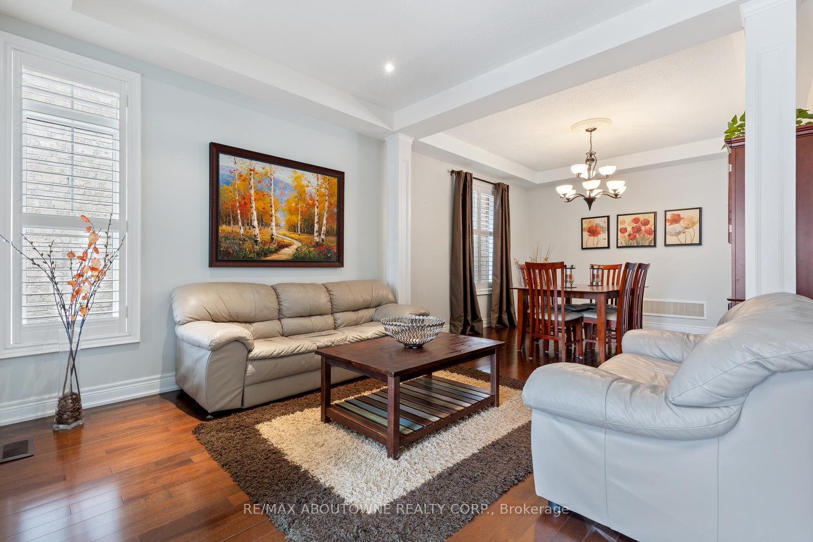 Photo 9 of 22 Interlacken Drive, Brampton, Credit Valley — HOMEH