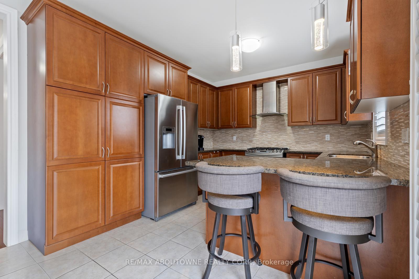 Photo 14 of 22 Interlacken Drive, Brampton, Credit Valley — HOMEH