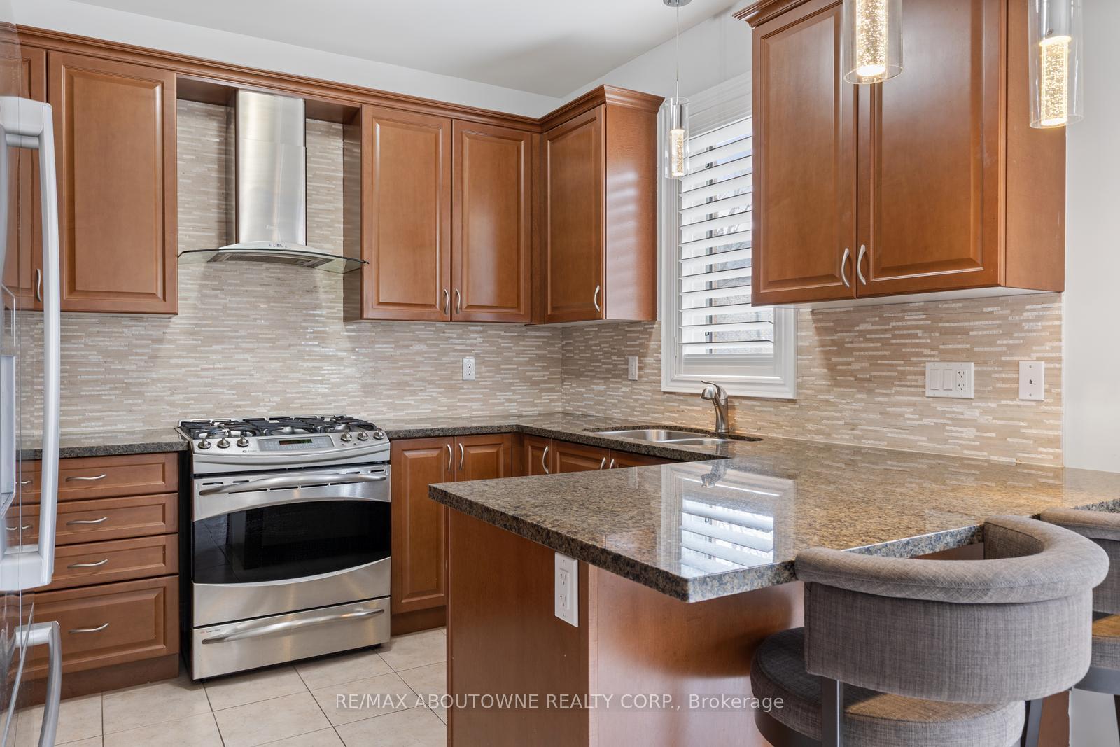 Photo 20 of 22 Interlacken Drive, Brampton, Credit Valley — HOMEH