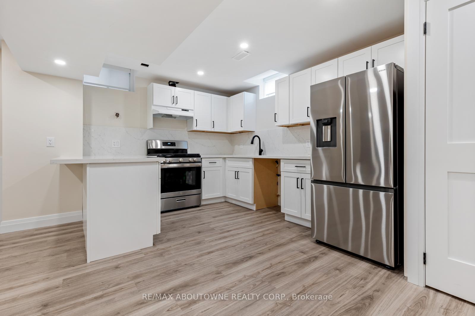 Photo 24 of 22 Interlacken Drive, Brampton, Credit Valley — HOMEH