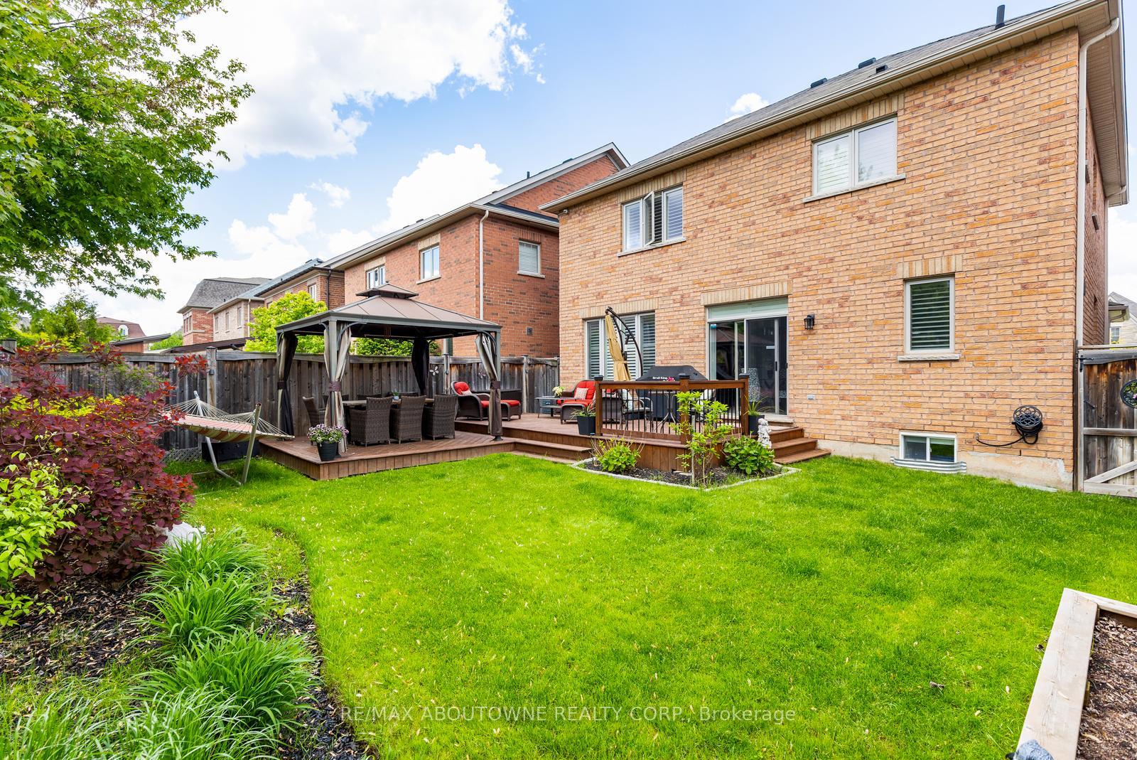 Photo 31 of 22 Interlacken Drive, Brampton, Credit Valley — HOMEH