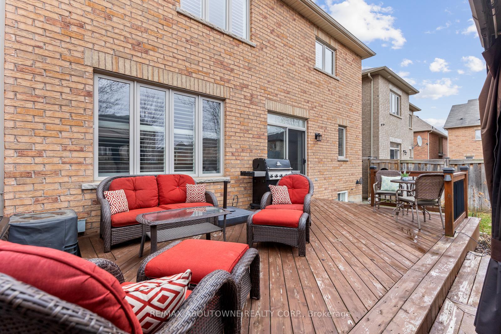 Photo 34 of 22 Interlacken Drive, Brampton, Credit Valley — HOMEH