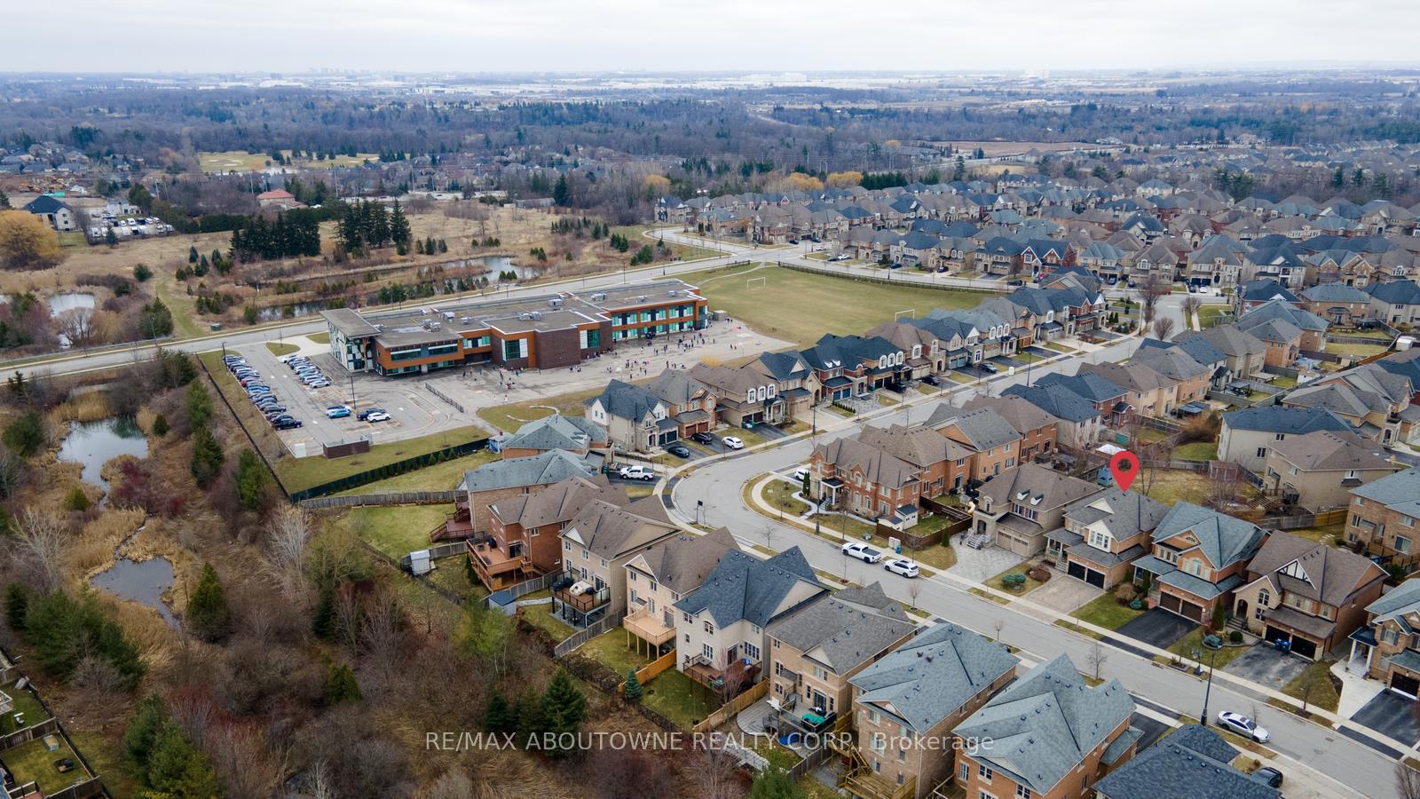 Photo 42 of 22 Interlacken Drive, Brampton, Credit Valley — HOMEH