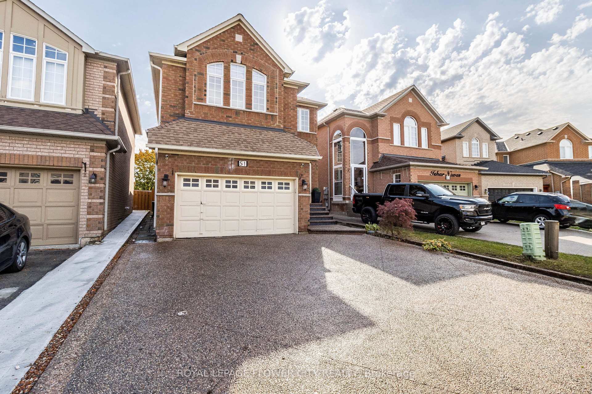 Photo 41 of 51 Blue Whale Boulevard, Brampton, Sandringham-Wellington — HOMEH
