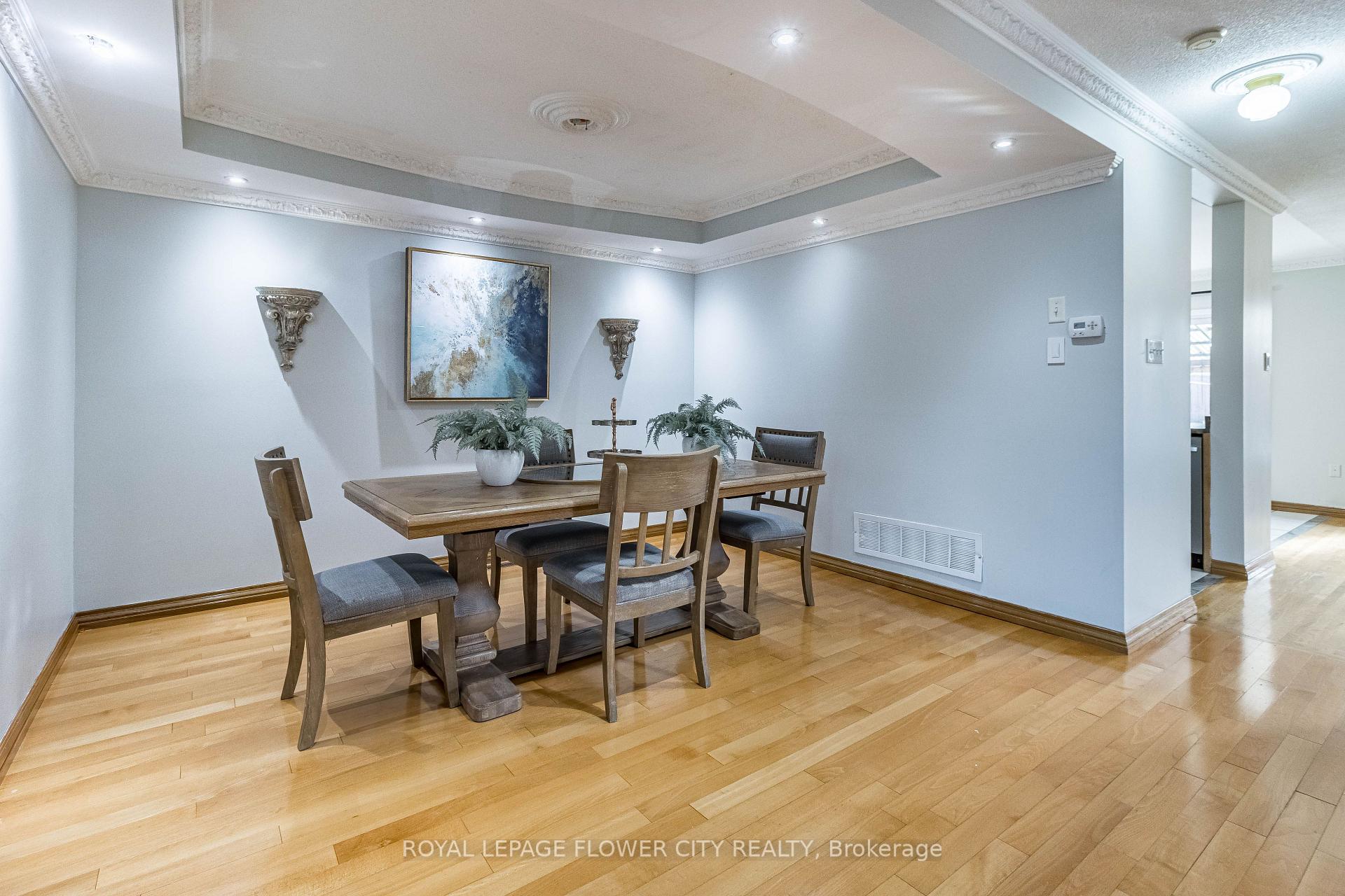 Photo 5 of 51 Blue Whale Boulevard, Brampton, Sandringham-Wellington — HOMEH