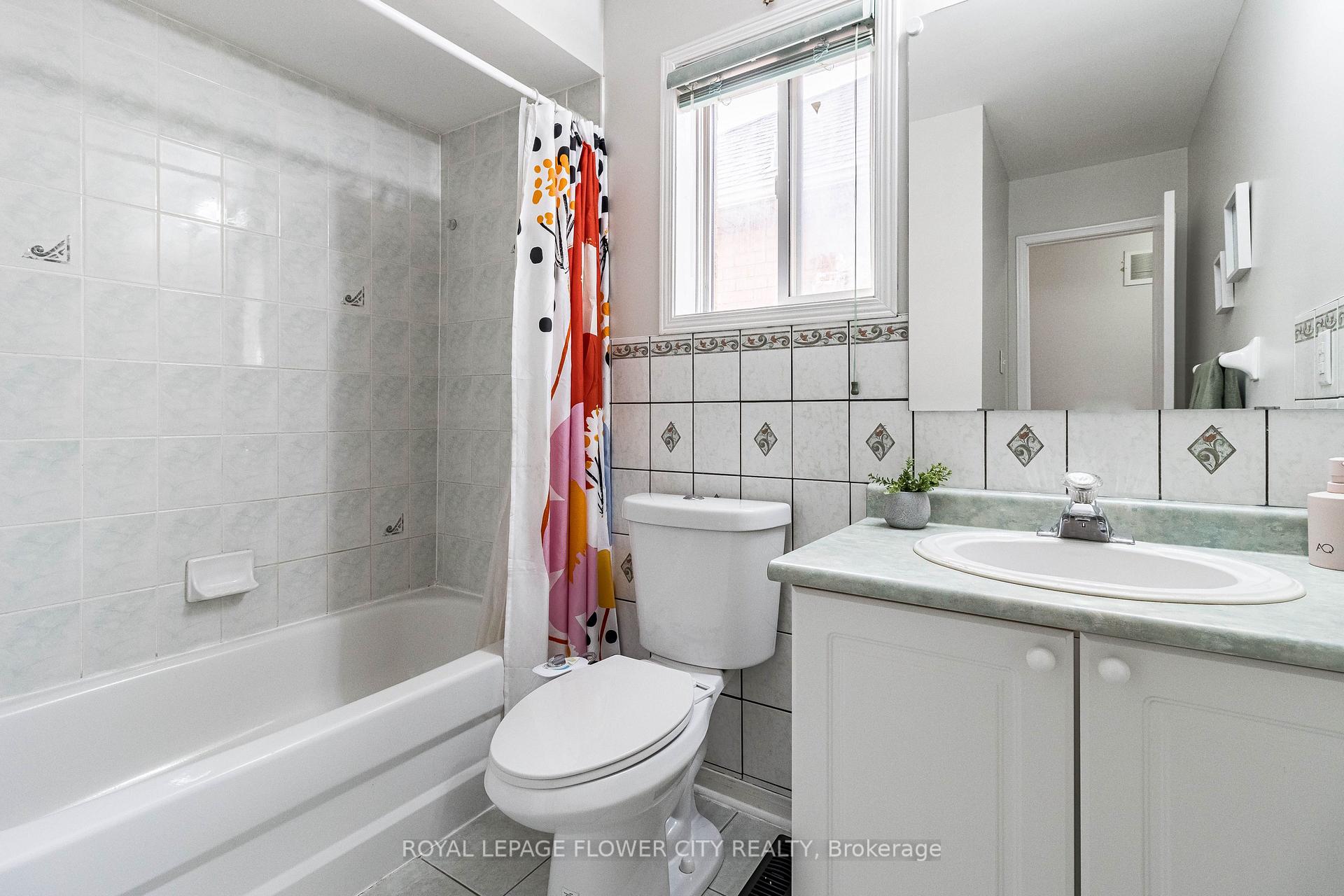 Photo 46 of 51 Blue Whale Boulevard, Brampton, Sandringham-Wellington — HOMEH