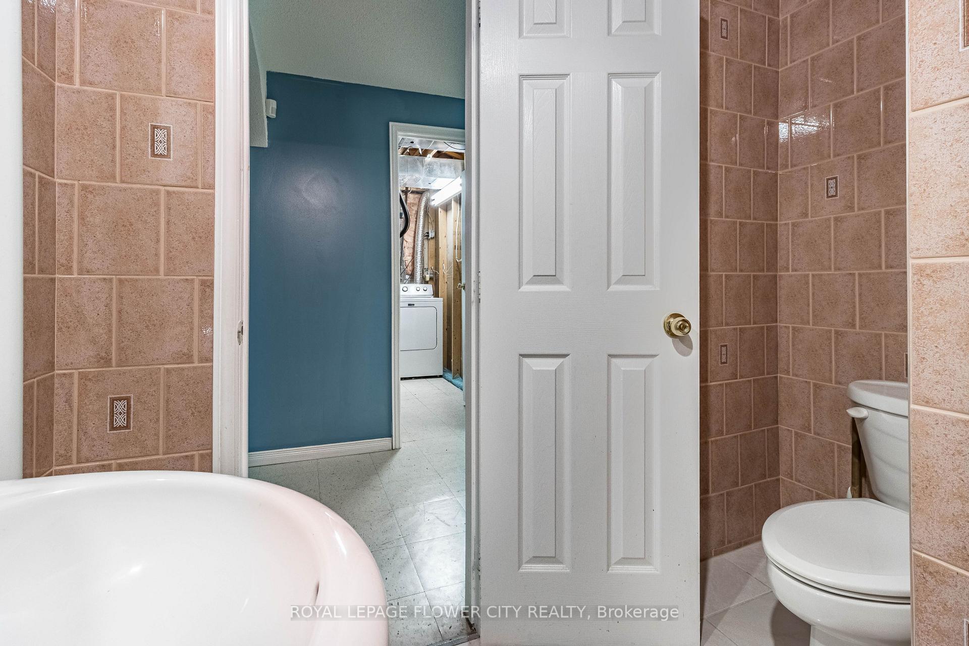 Photo 29 of 51 Blue Whale Boulevard, Brampton, Sandringham-Wellington — HOMEH