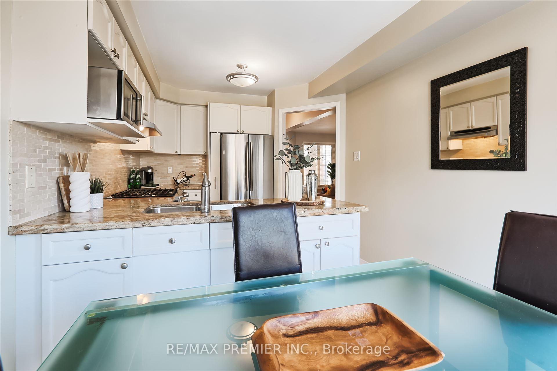 Photo 26 of 48 Muirside Road, Vaughan, Maple — HOMEH