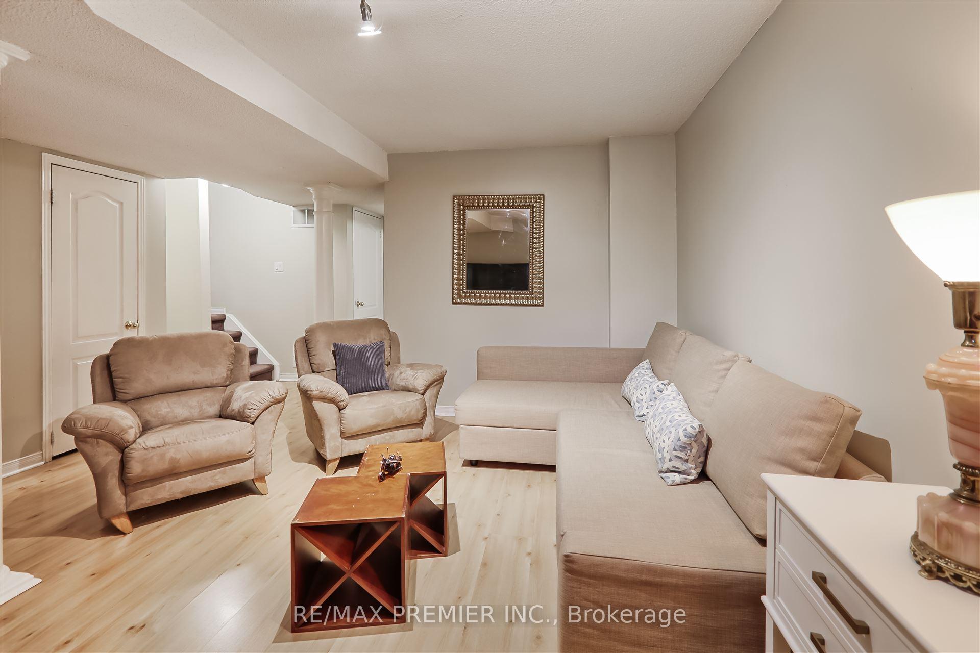 Photo 29 of 48 Muirside Road, Vaughan, Maple — HOMEH