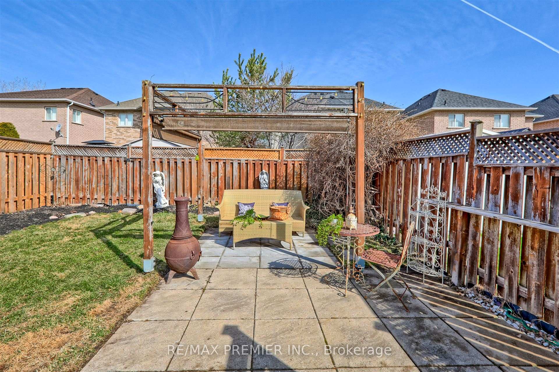 Photo 37 of 48 Muirside Road, Vaughan, Maple — HOMEH