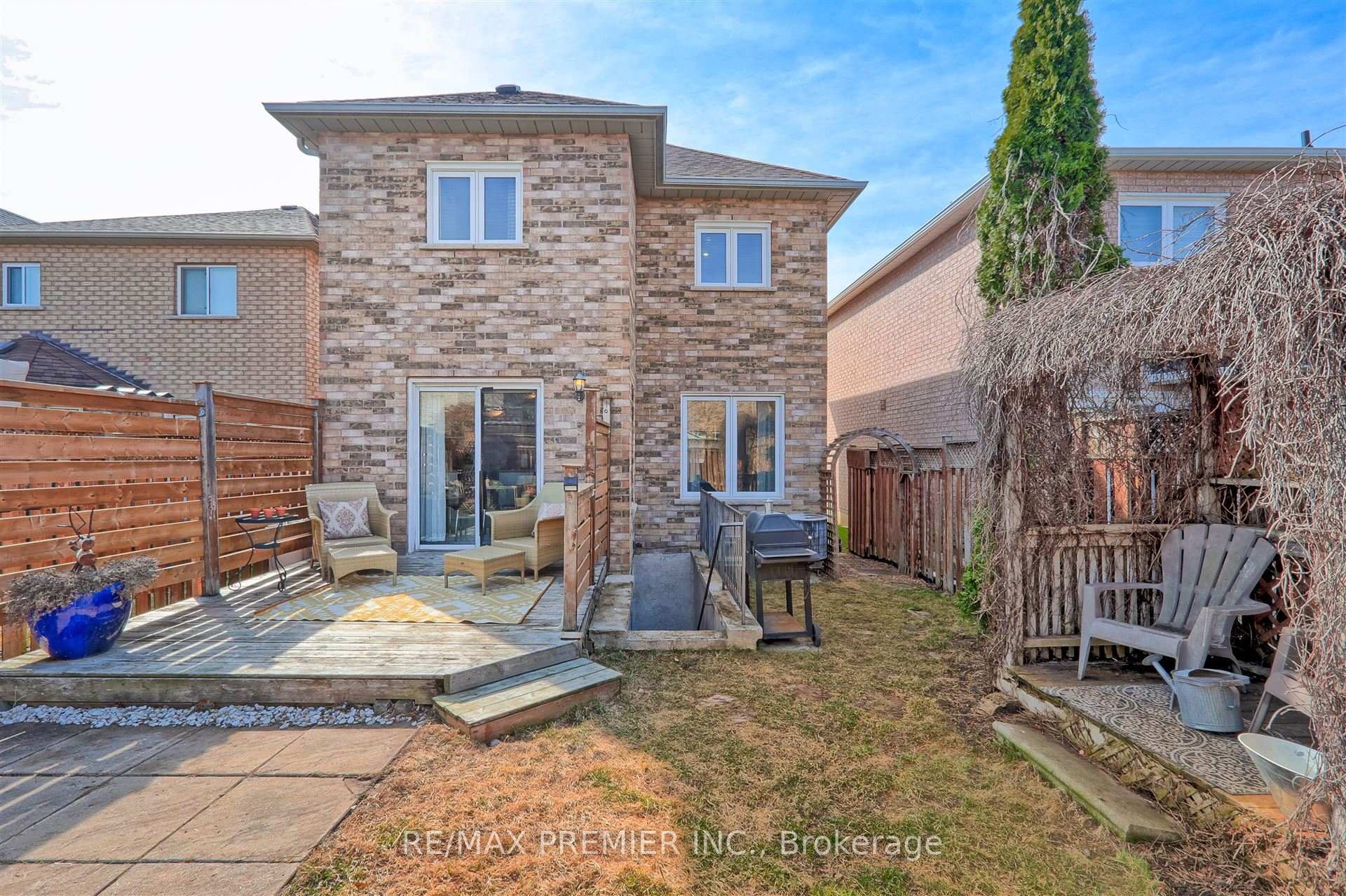Photo 36 of 48 Muirside Road, Vaughan, Maple — HOMEH