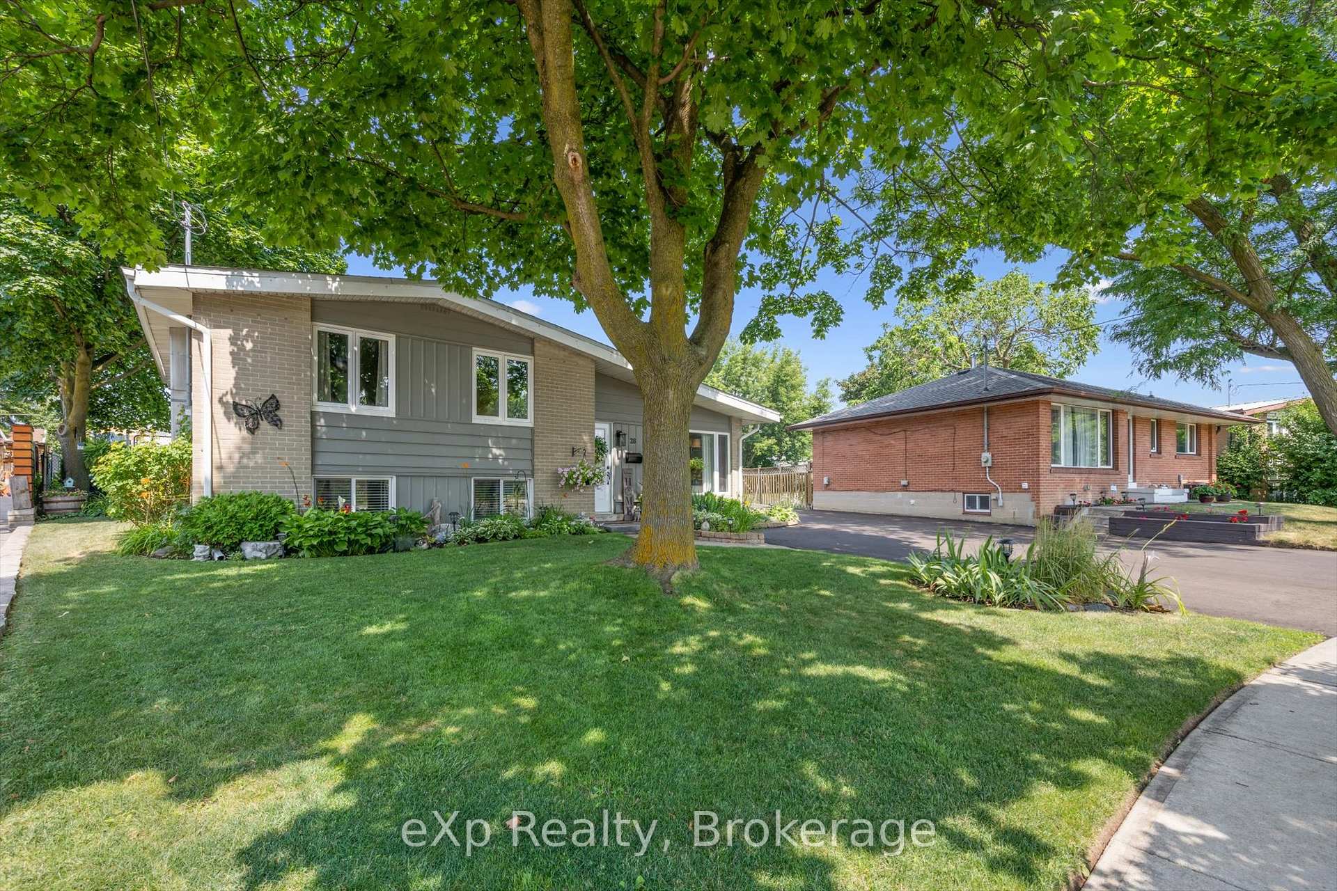 Photo 20 of 28 Alston Court, Brampton, Brampton East — HOMEH