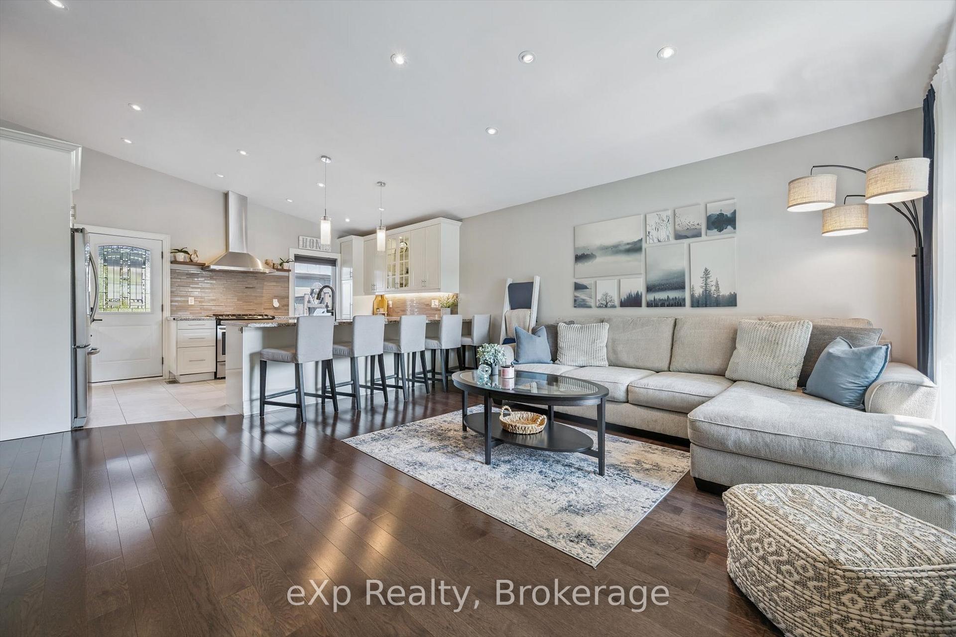 Photo 12 of 28 Alston Court, Brampton, Brampton East — HOMEH