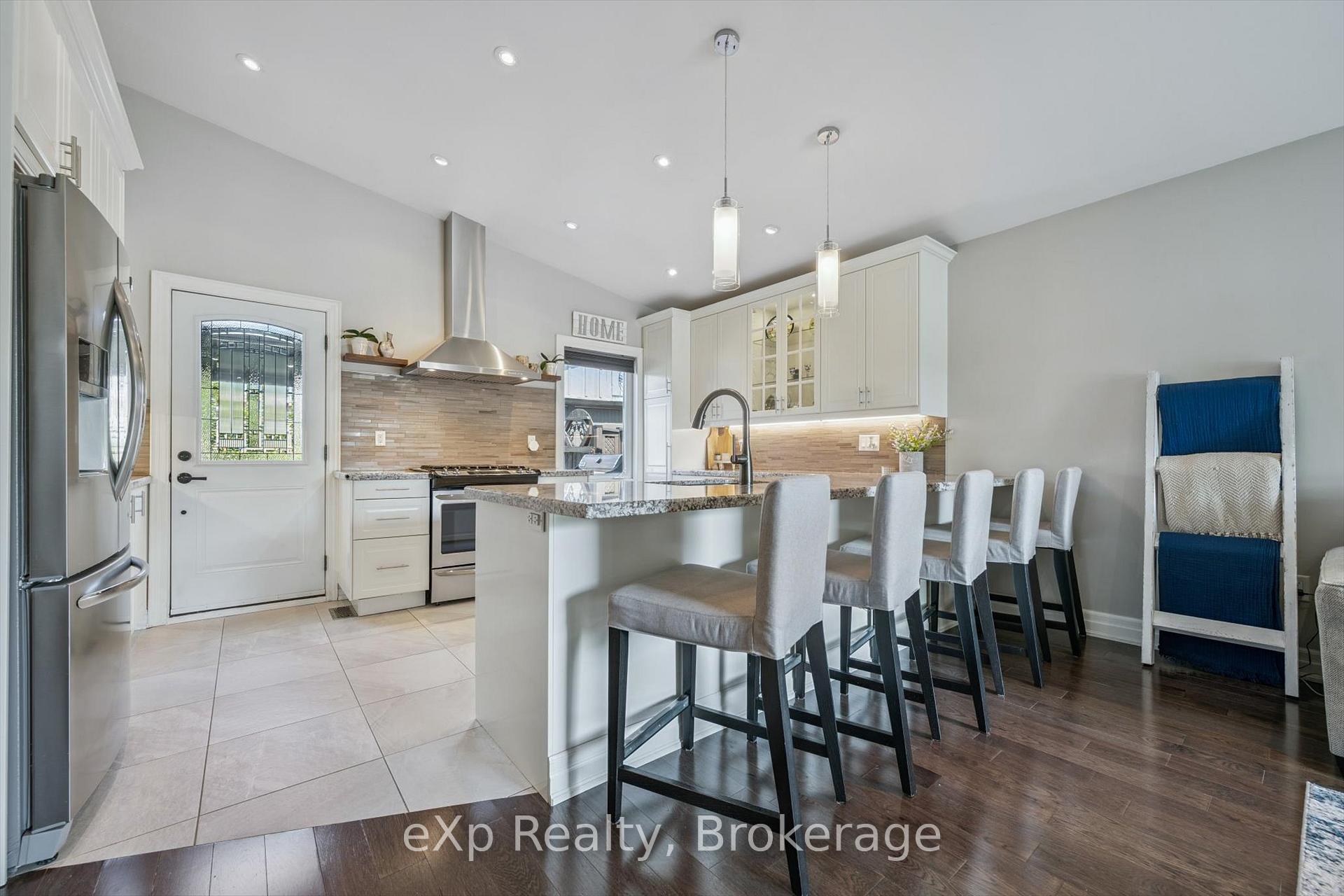 Photo 15 of 28 Alston Court, Brampton, Brampton East — HOMEH