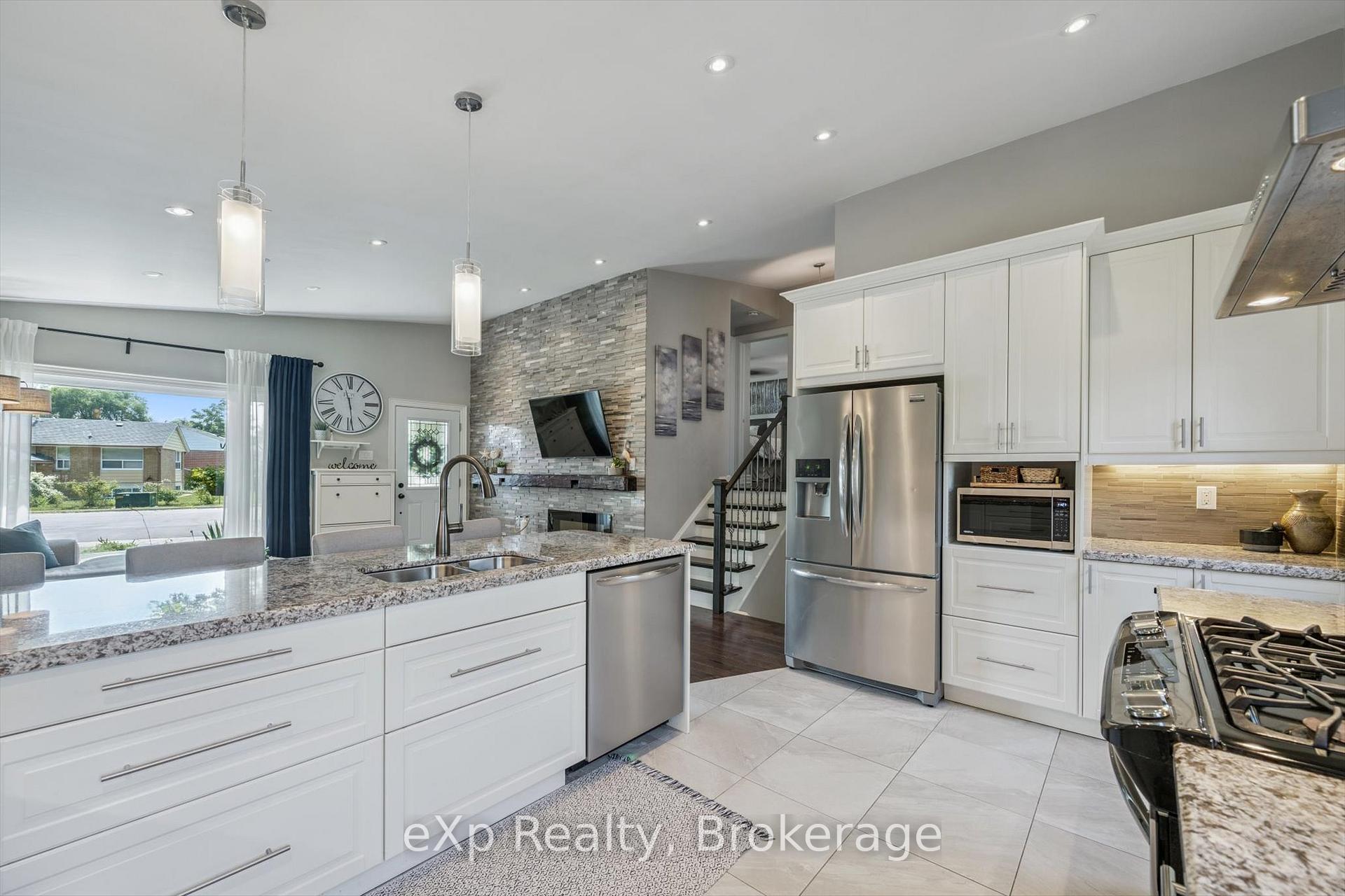 Photo 26 of 28 Alston Court, Brampton, Brampton East — HOMEH