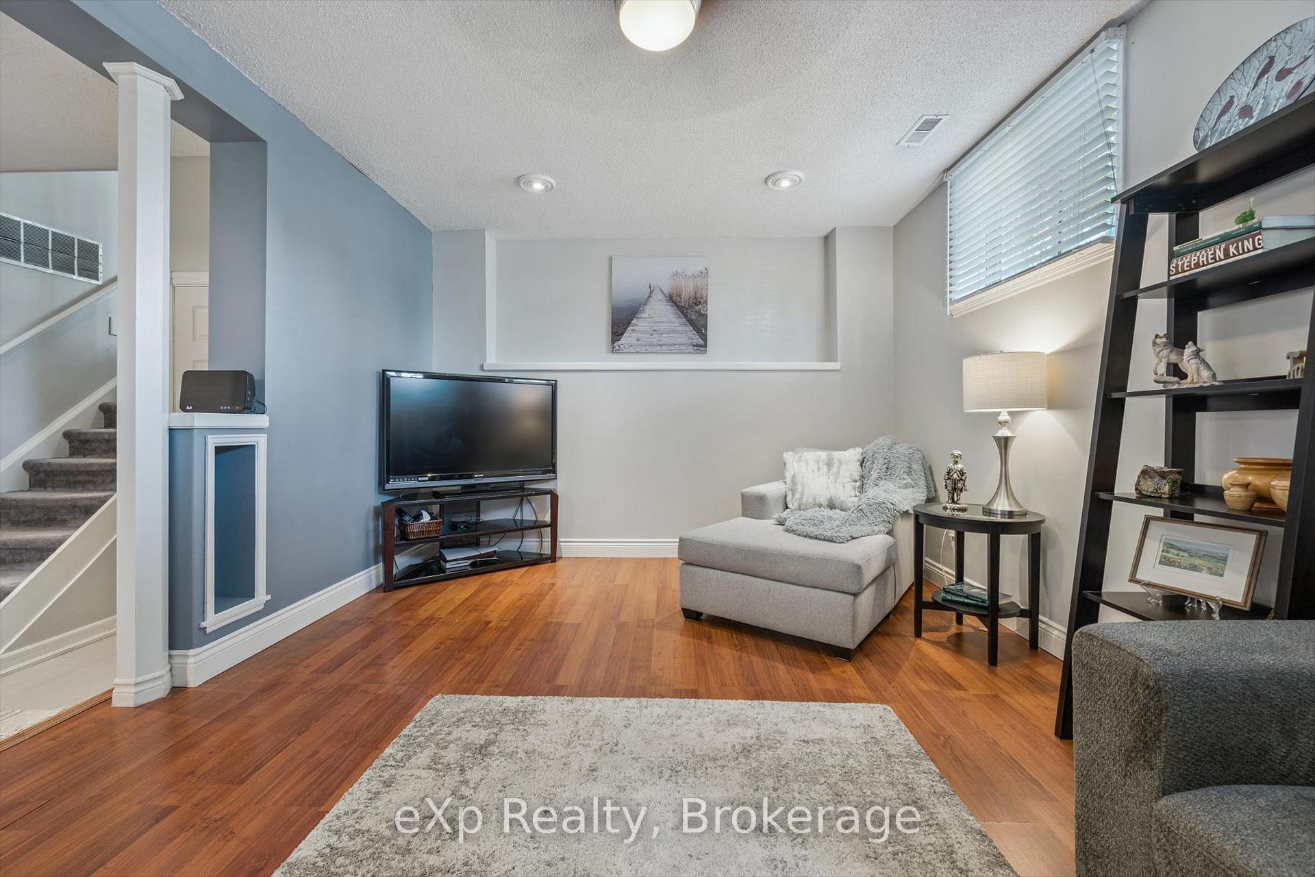 Photo 21 of 28 Alston Court, Brampton, Brampton East — HOMEH