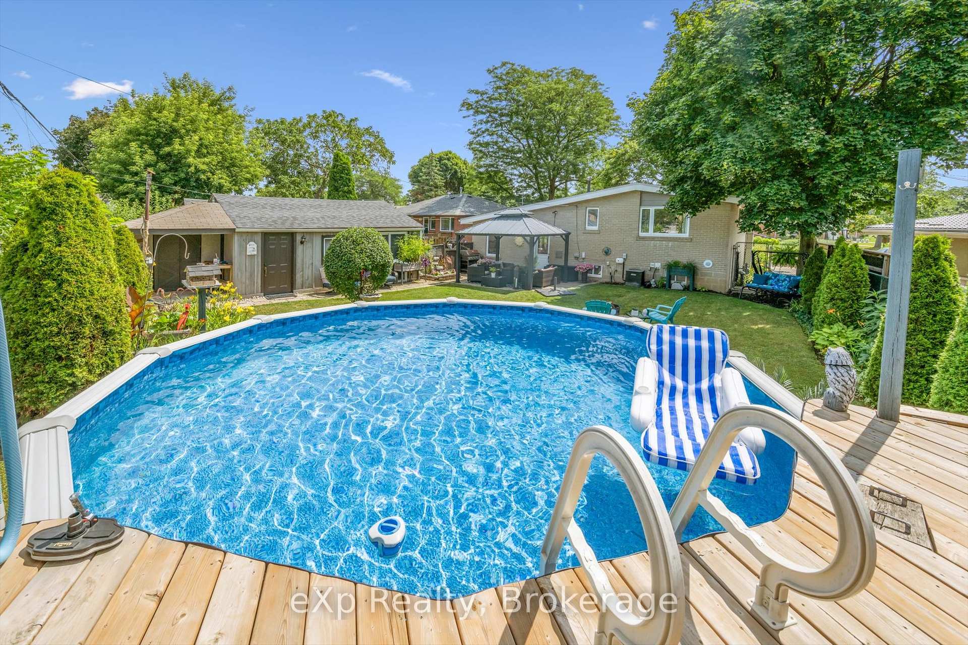 Photo 13 of 28 Alston Court, Brampton, Brampton East — HOMEH